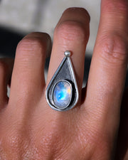 Moonstone teardrop ring in silver